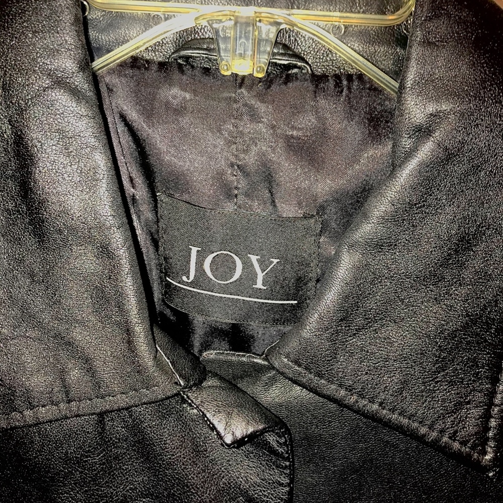 Leather jacket - Picture 2 of 3